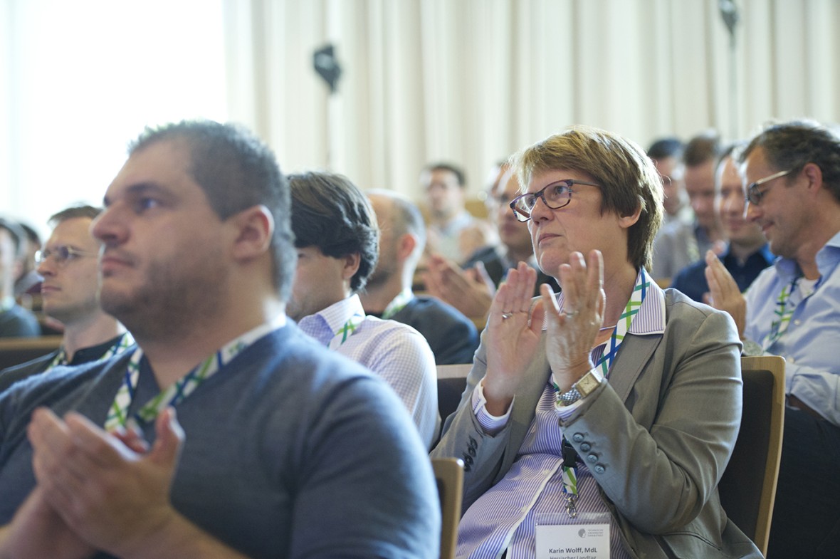 Rund 180 Teilnehmer nahmen am Blockchain-Symposium teil.